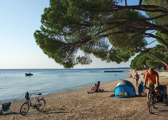 Apartament Three-bedroom In *