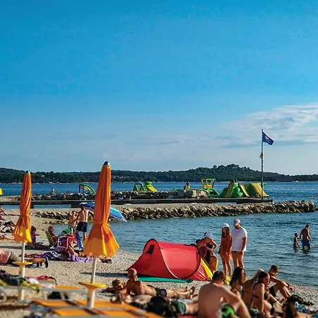 Apartamento Three-bedroom In Peroj